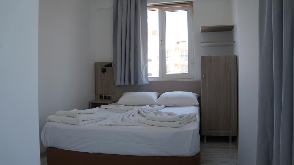 Hotel Marine Ayvalik Exterior photo