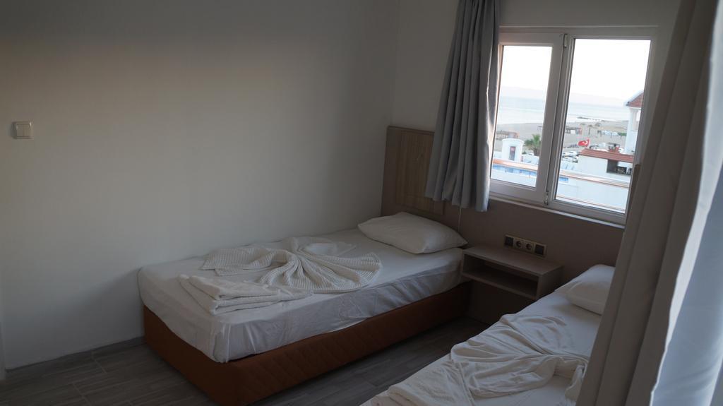 Hotel Marine Ayvalik Exterior photo