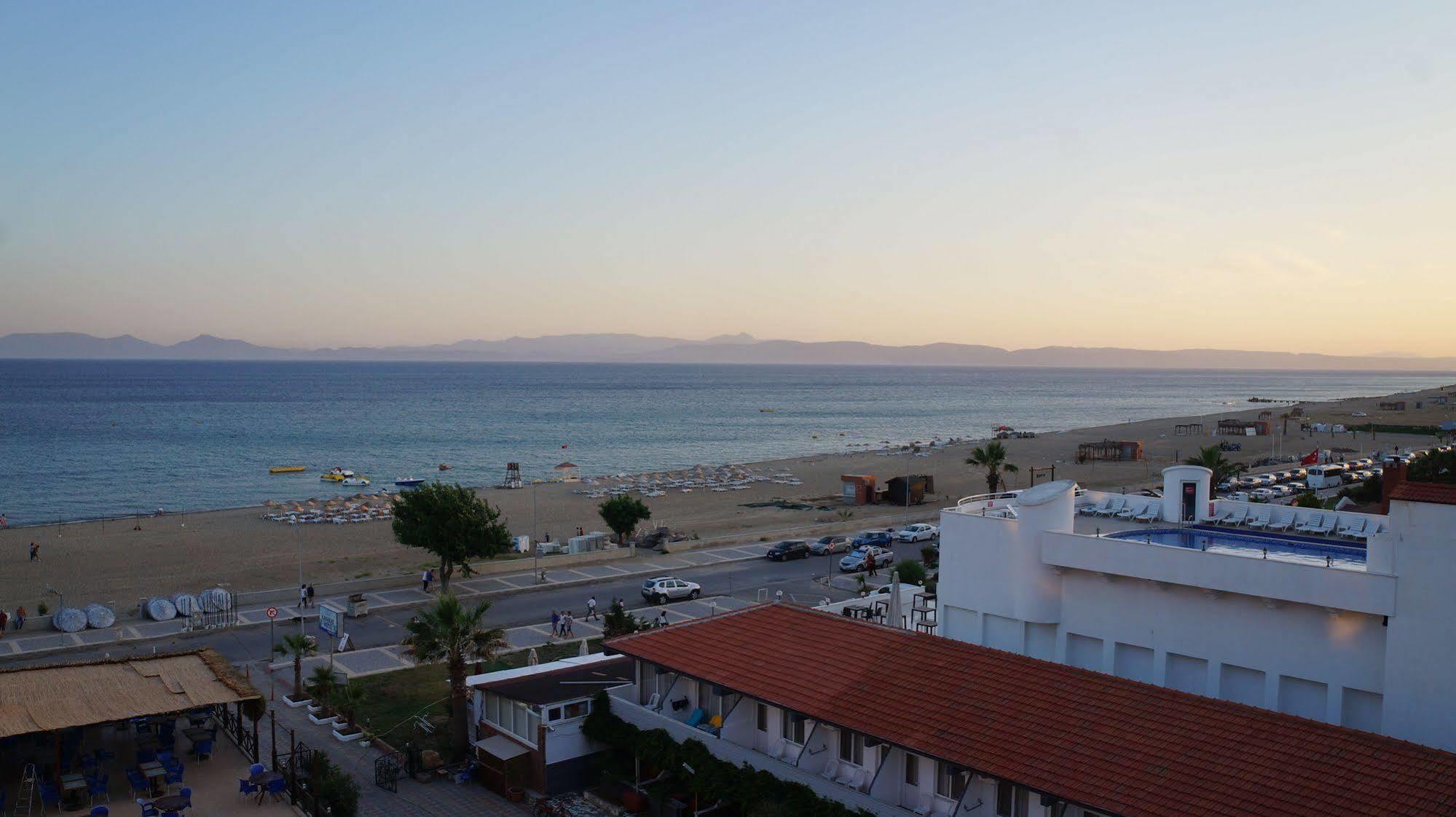 Hotel Marine Ayvalik Exterior photo